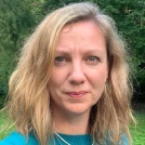  Ursula Tems